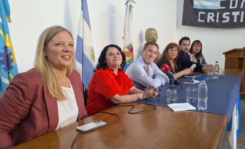 Luque agradeció a la militancia en Trelew y llamó a la unidad del peronismo