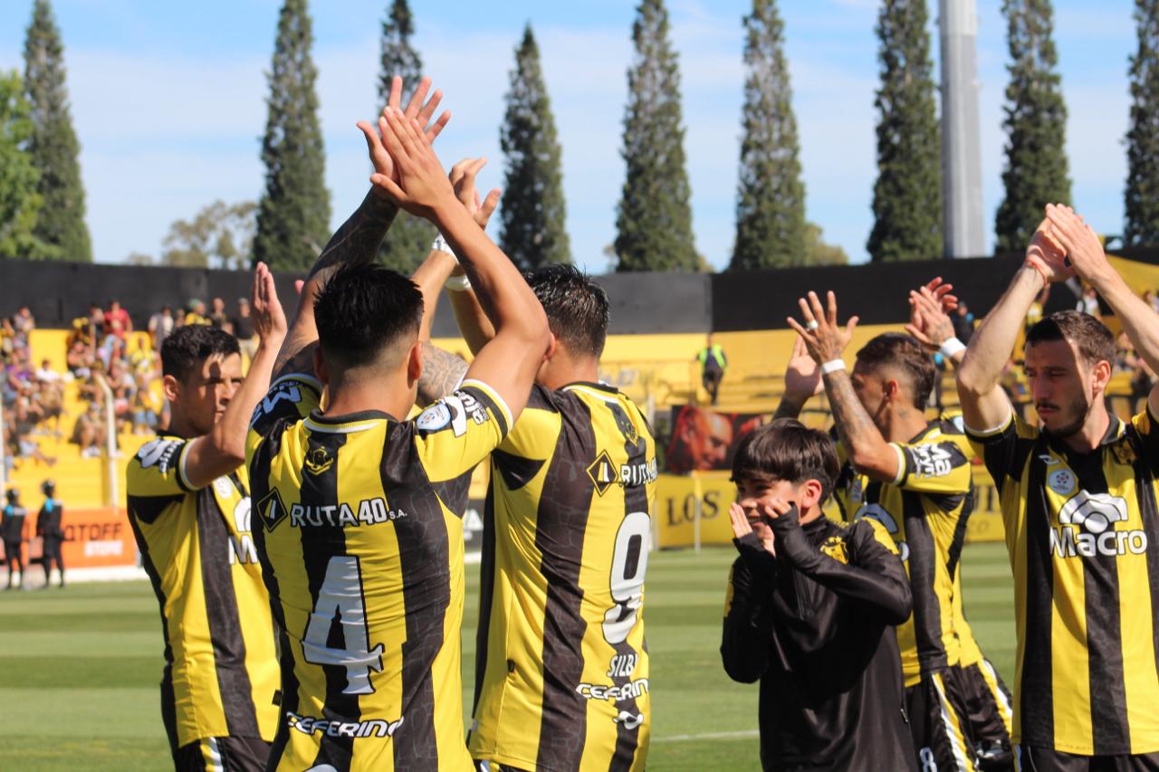 Deportivo Madryn visita a Morón por la semifinal del Reducido de la Primera Nacional