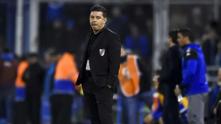 River visita a Vélez en una cancha que lo complica