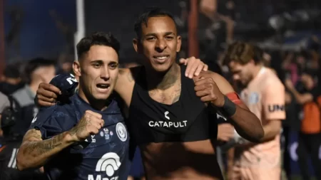 Villa festeja Copa Argentina y habla de su salida de Boca