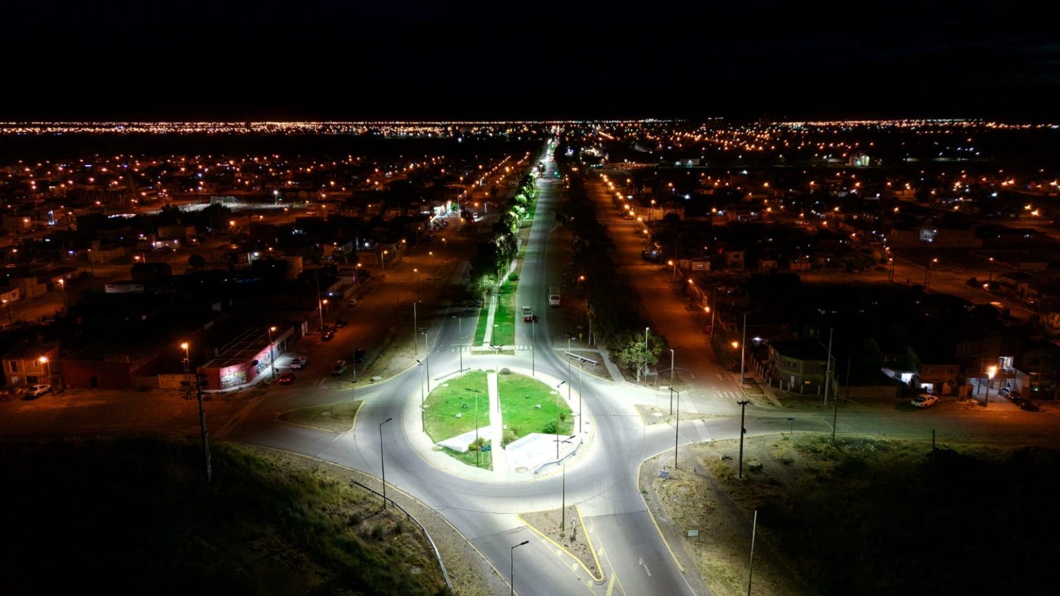 El acceso a Rawson por Ruta Provincial N°7 se ilumina con tecnología LED