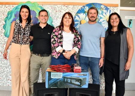 Lotería del Chubut entregó equipamiento a escuelas y cooperativas de Trelew, cumpliendo compromisos asumidos por el gobernador Torres