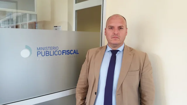 Piden remover a un juez de Esquel por uso de IA, en academia privada e indecoro