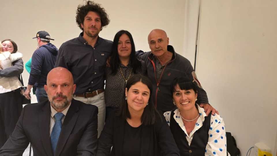 Fiscalía allana ocho propiedades en Cholila por robo organizado de madera