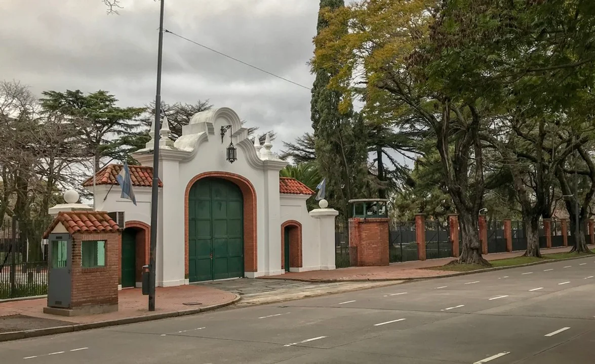 Investigan la muerte de un soldado en la Quinta de Olivos donde vive Javier Milei