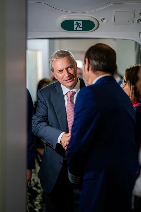 Kast inicia gira regional con visita a Milei y cita con empresarios