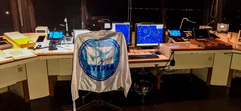 EANA rechaza el paro de los Controladores Aéreos