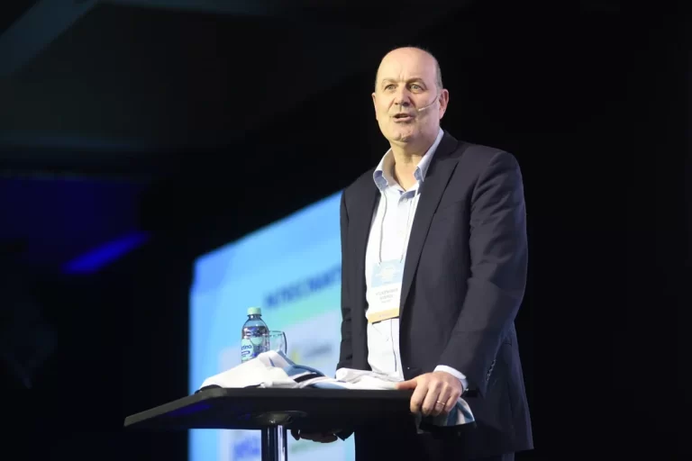 Sturzenegger comparó a viñateros mendocinos con “Chiqui” Tapia y los acusó de promover prácticas anticompetitivas