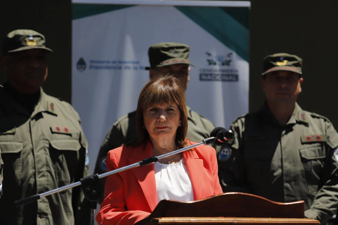Tras el fuerte posteo de Toviggino, Bullrich respondió: “es contra vos y Tapia»