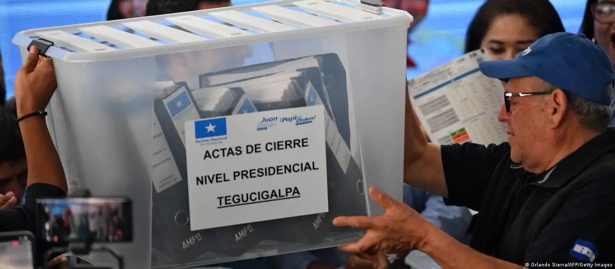 La OEA rechaza convocatorias a protestas durante el delicado conteo electoral en Honduras