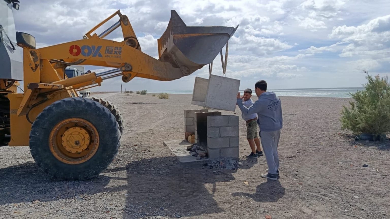 Rawson avanza con la instalación de 20 fogones públicos en “Los Palos” junto al Club de Pesca