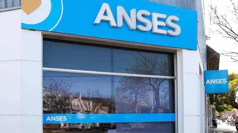 ANSES: quiénes cobran este martes 16 de diciembre