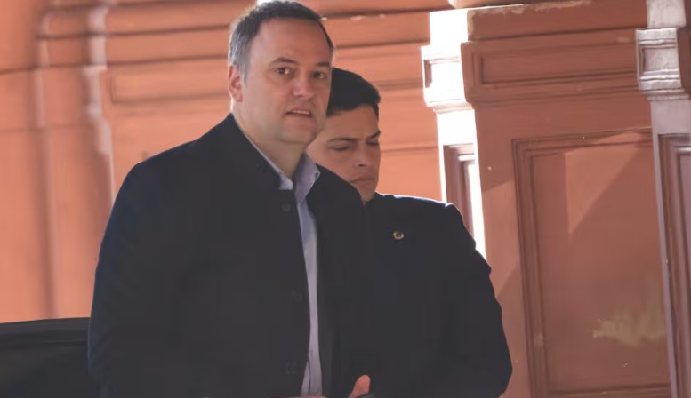 Adorni quiere achicar la Jefatura de Gabinete y prepara medidas de austeridad para fin de año