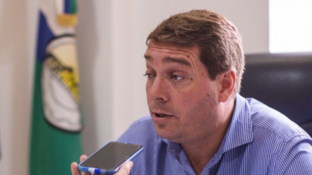 Intendente de Rawson reclama ordenar los operativos de alcoholemia en el balneario Playa Unión