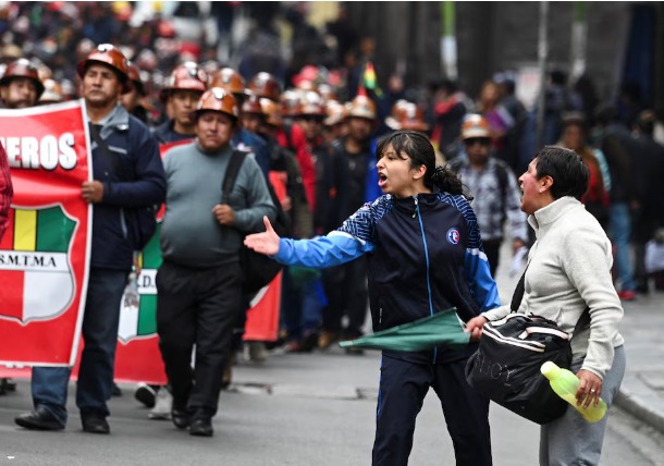 Nueva ola de protestas en Bolivia por el retiro del subsidio al combustible