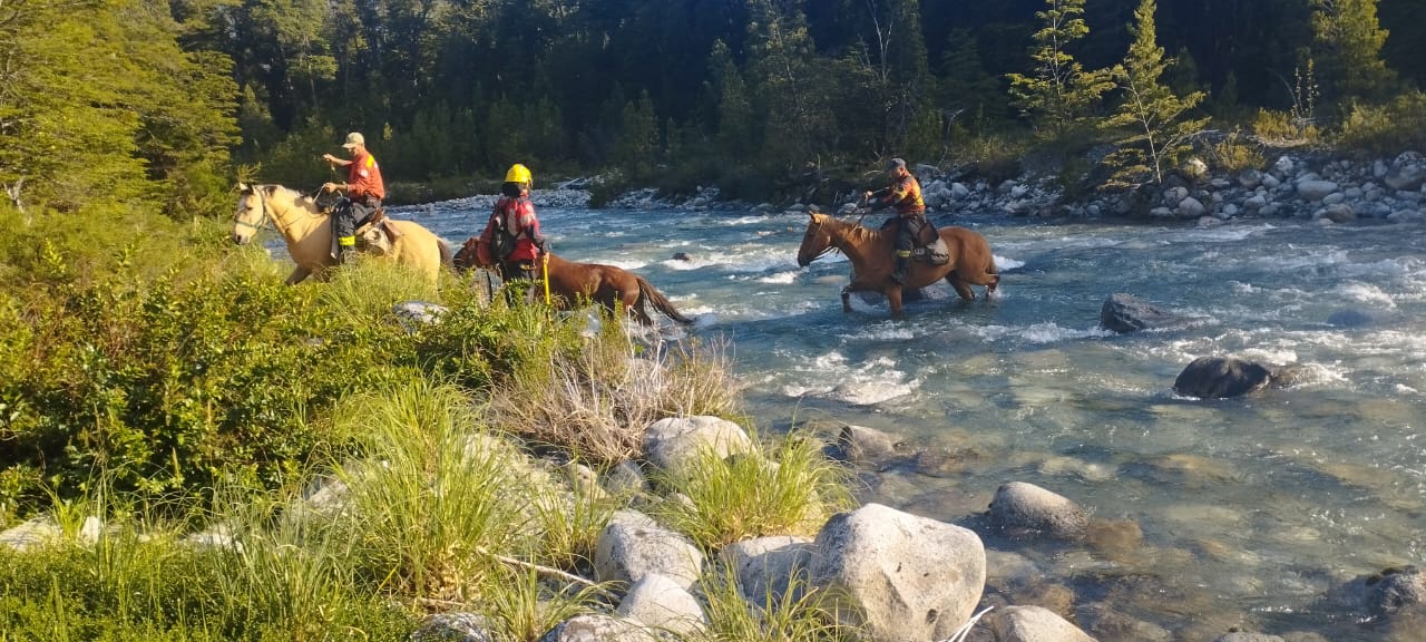 Avanzan los trabajos de Provincia para controlar el incendio en El Turbio
