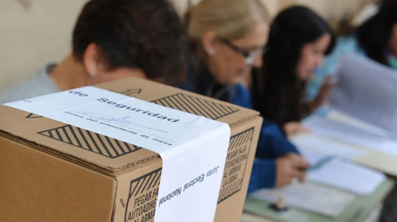 Chubut fija límites a los aportes privados en partidos políticos