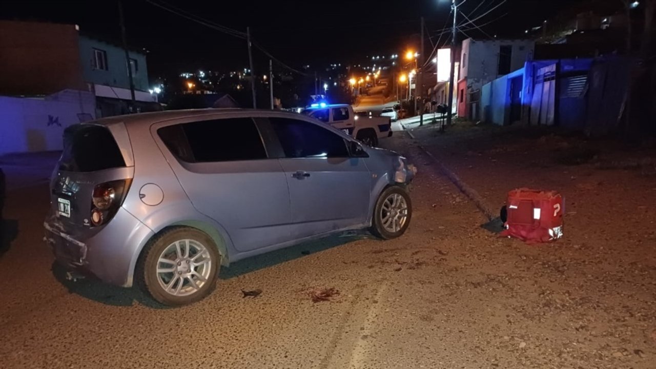 Comodoro: joven motociclista en grave estado tras ser atropellado por conductor alcoholizado