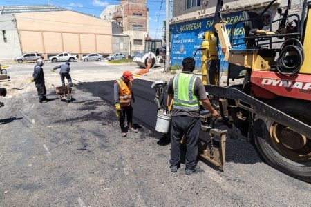 Comodoro Rivadavia avanza con la pavimentación en el barrio San Cayetano