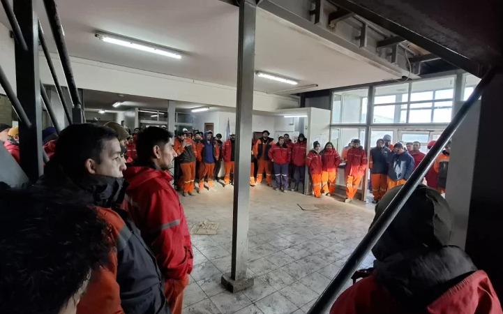 Conflicto en Río Turbio: paro sindical frena ingreso a mina en fecha clave