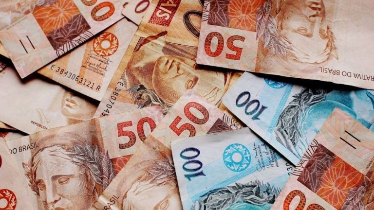 El real blue marca nuevos valores en el mercado informal argentino