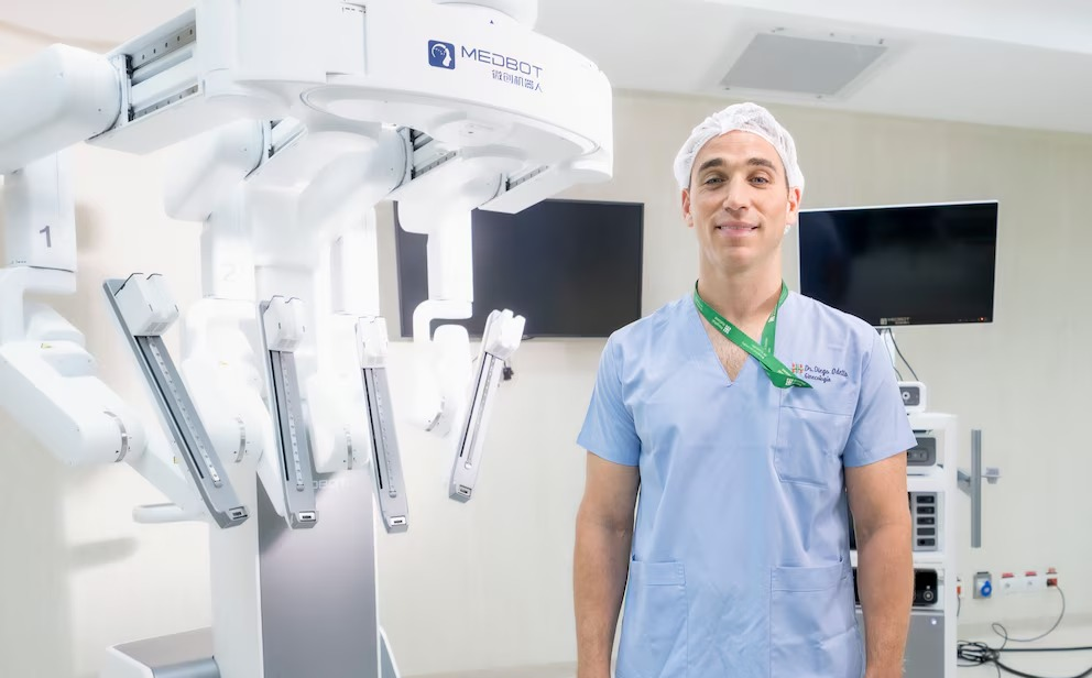 Cirugía robótica marca un avance clave en la recuperación de la fertilidad