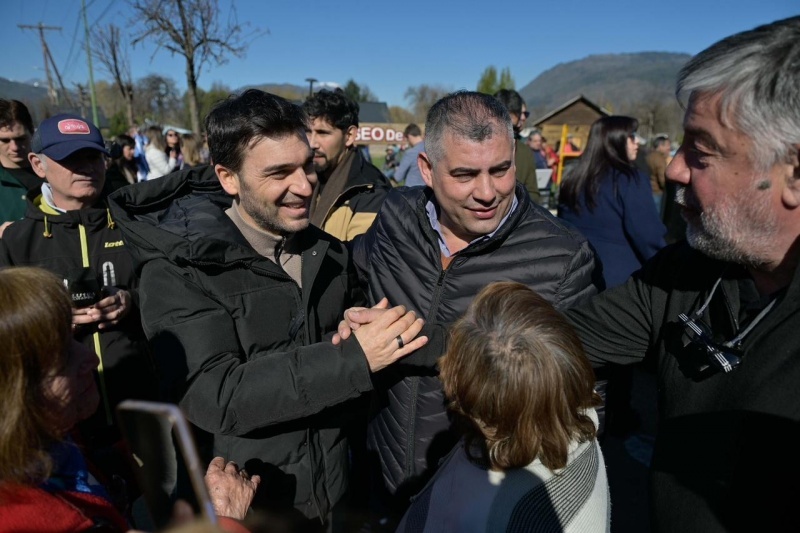 Con una inversión millonaria, Ignacio «Nacho» Torres anunció el llamado a licitación para construir el nuevo Gimnasio Municipal de El Hoyo