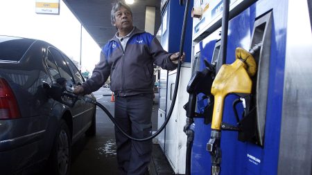 Venta de combustibles cae y retrocede el consumo en noviembre 2025
