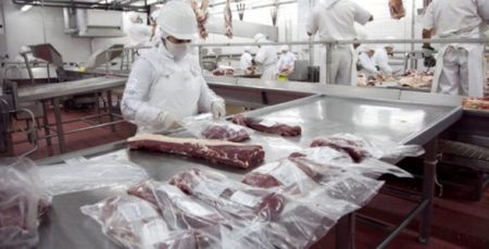 El Gobierno renovó las reglas de exportación de carne y consolidó el criterio de antecedentes exportadores
