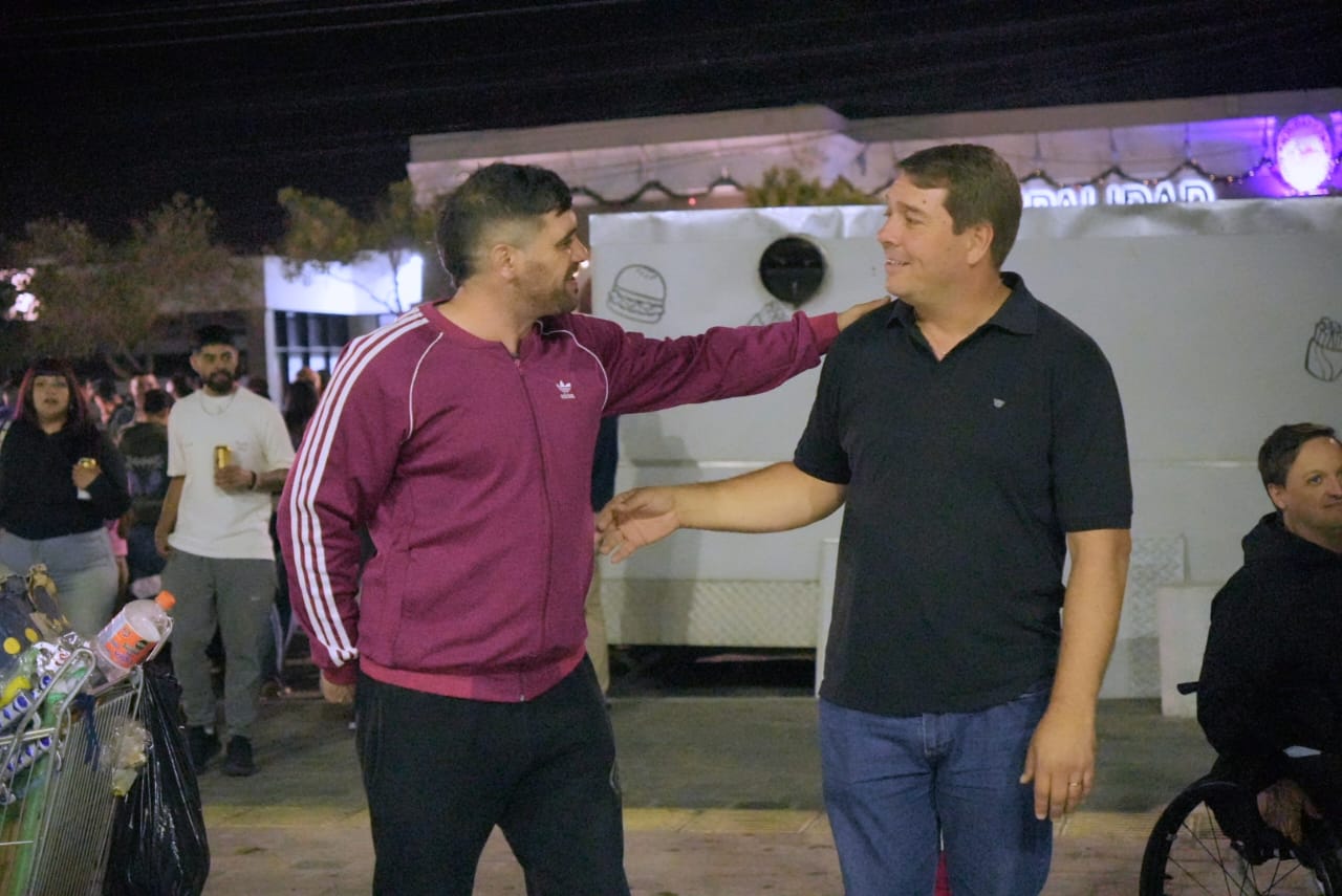 Fiesta de la Hamburguesa Rawson 2025: tercera edición reunió a más de 5.000 personas