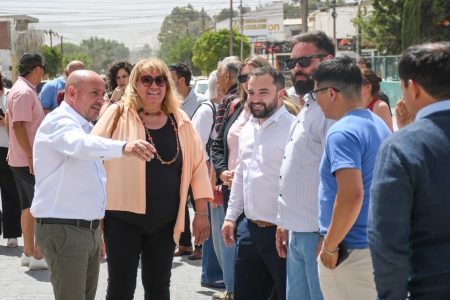 Puerto Madryn: Gustavo Sastre inauguró cerca de 1.000 metros de adoquinado en las calles Colón y Payro