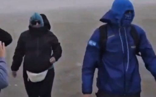 Operativo en Colhué Huapi: el viento y el polvo dificultan la búsqueda de la policía