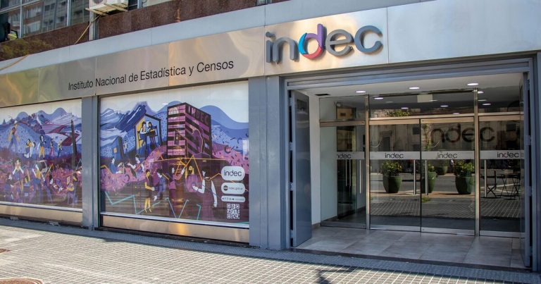 INDEC publicará datos clave de la economía en medio del ajuste fiscal