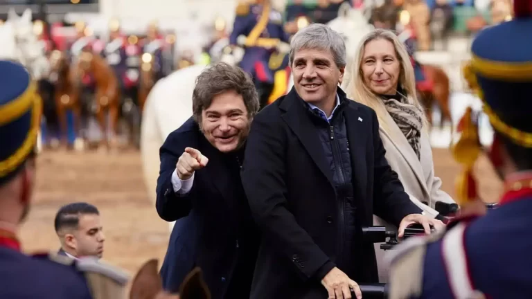 Javier Milei cierra el 2025 con un 50% de imagen positiva y amplio respaldo social