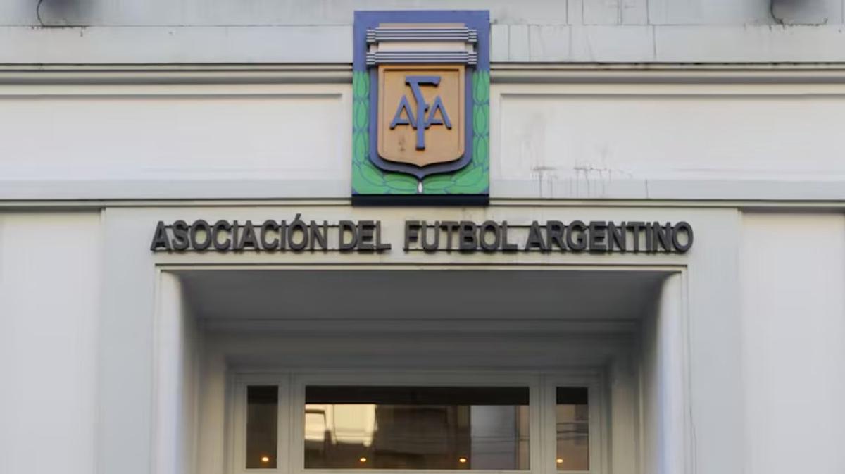 Denuncian a la AFA por una millonaria deuda impositiva con el Estado