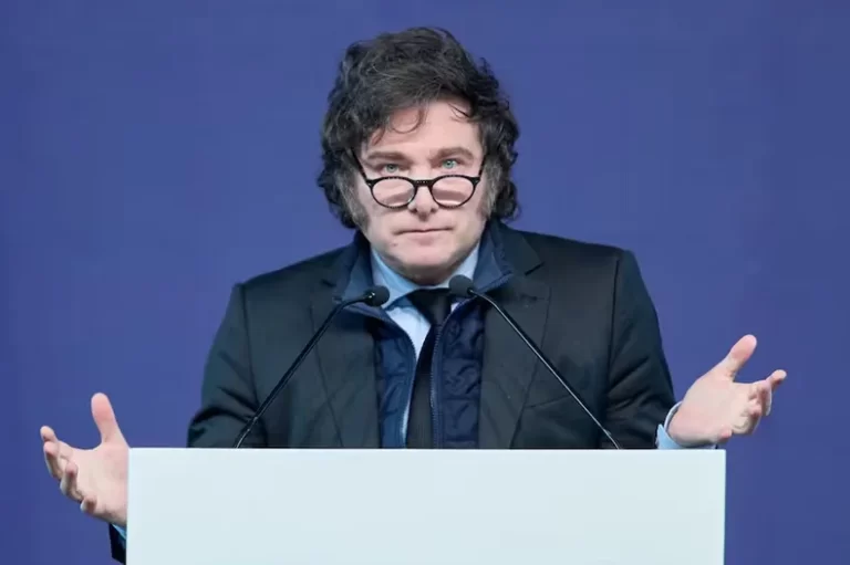 «Terminamos con la pesadilla del populismo»: el dardo de Milei contra el kirchnerismo desde Córdoba