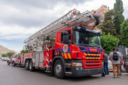 Bomberos Voluntarios suman tecnología: escalera hidroelevadora de 35 metros en Comodoro