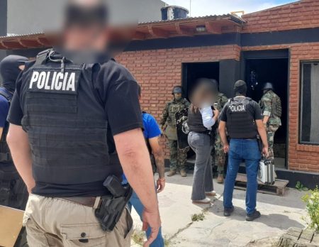Operativos en Trelew y Madryn: la Policía desbarató bandas narco y secuestró armas y drogas