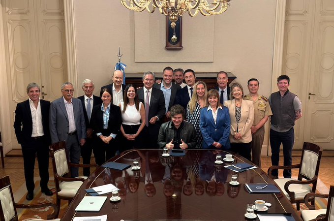 Ni Karina ni Caputo: ¿cuál es la figura del Gobierno con mayor imagen positiva detrás de Milei?