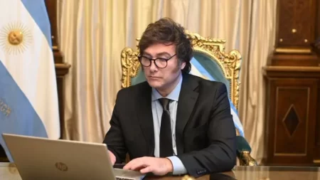 ¿Cuándo firmará Milei el texto final de los 10 proyectos de ley que ingresarán al Congreso?