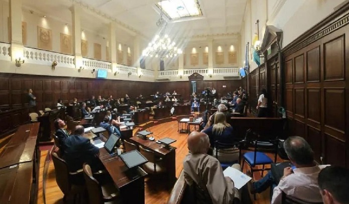 Uspallata: el Senado de Mendoza sancionó la explotación minera pese al repudio social