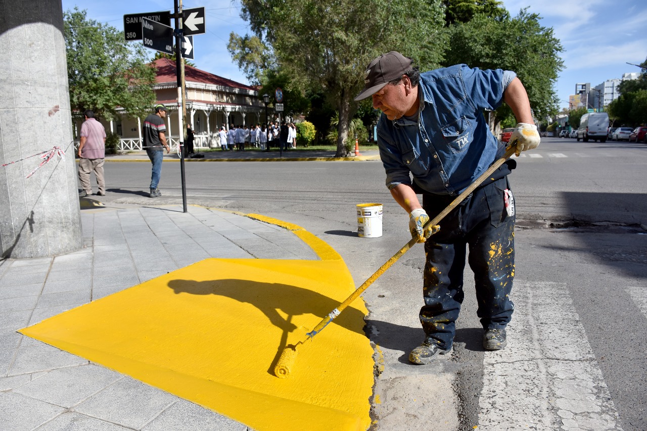 Trelew: el Municipio refuerza la limpieza y el mantenimiento urbano con operativos intensivos