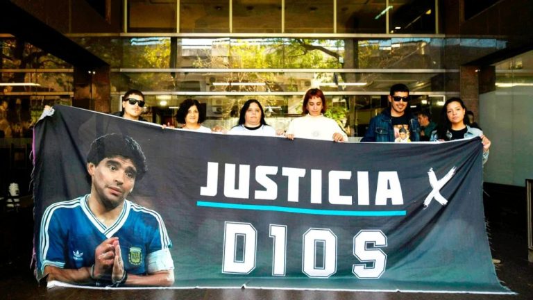 Avanza la causa Maradona: audiencia clave antes del juicio 2026