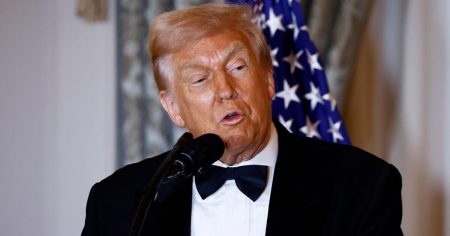 Trump presiona por un cambio de dueños en CNN en plena venta de WBD