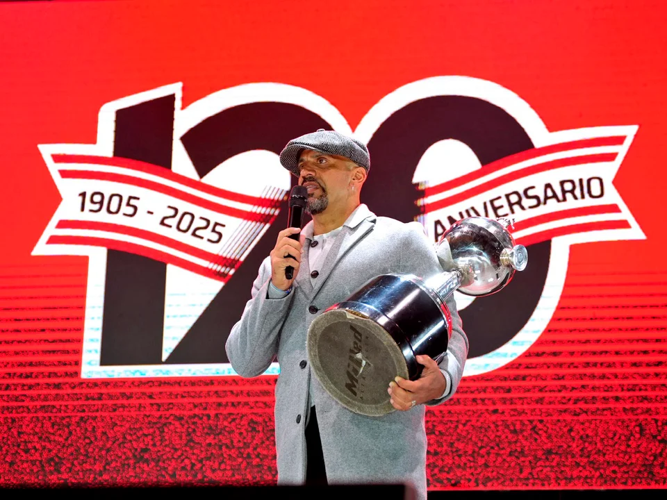 Verón critica a la AFA: «Falta de empatía» tras accidente de hinchas a la final