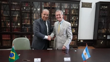 La Argentina y Brasil firman un Memorando de Entendimiento en materia nuclear