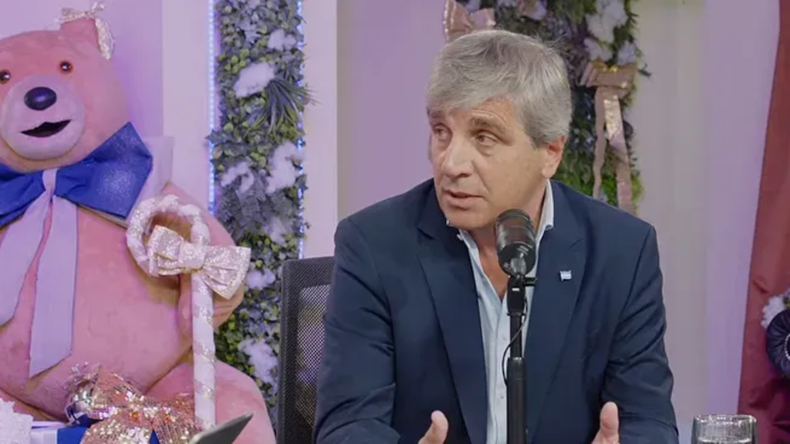 Caputo defendió el nuevo esquema de bandas y anticipó baja de inflación
