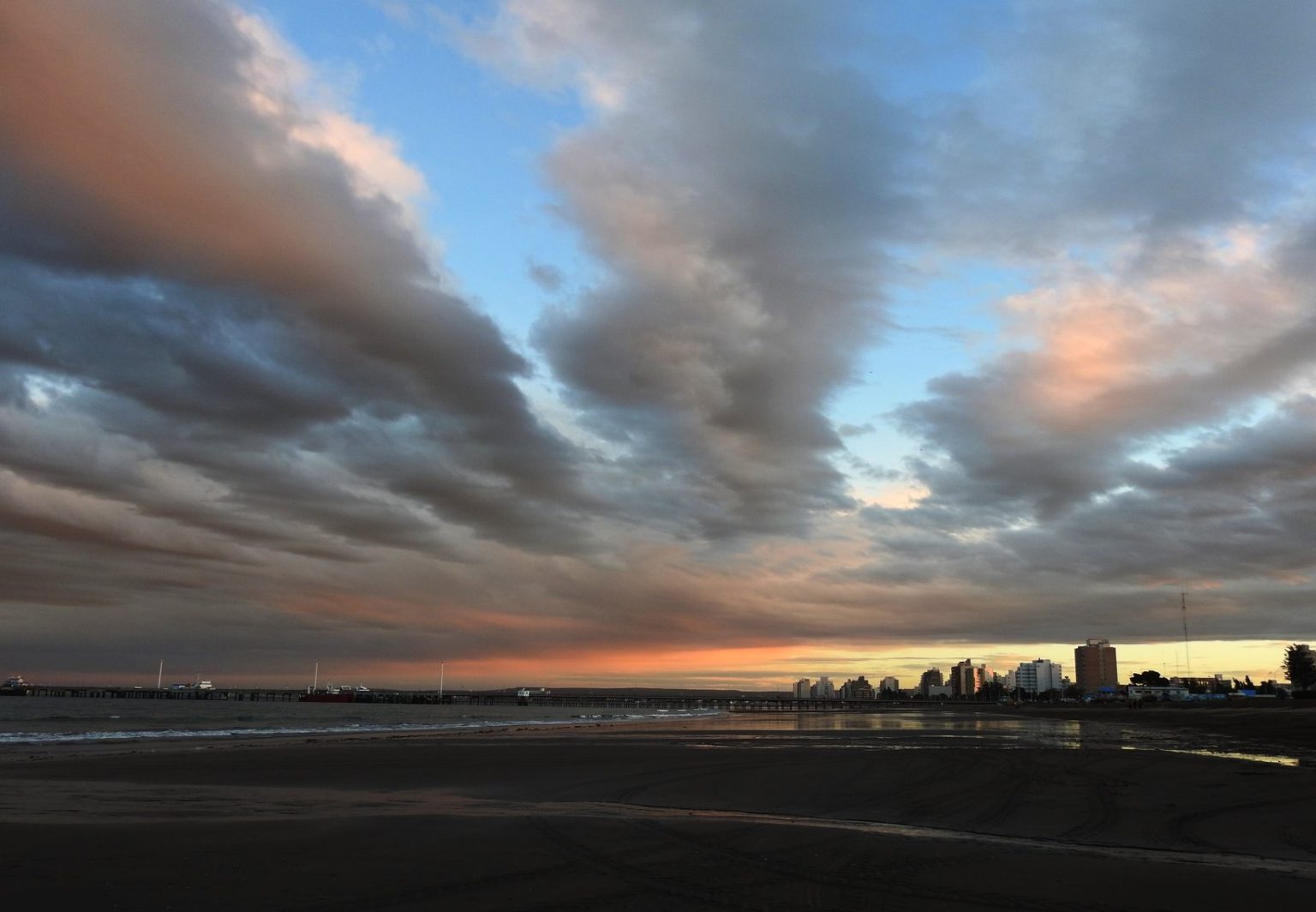 El pronóstico del tiempo en Chubut: Un domingo caluroso