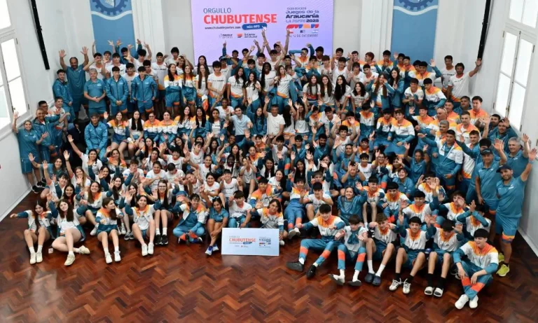 «Nacho» Torres recibió a los más de 200 atletas chubutenses que competirán en los Juegos Binacionales de la Araucanía