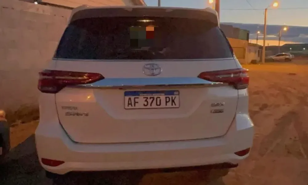 Robaron a plena luz una camioneta estacionada en el Km 5 de Comodoro